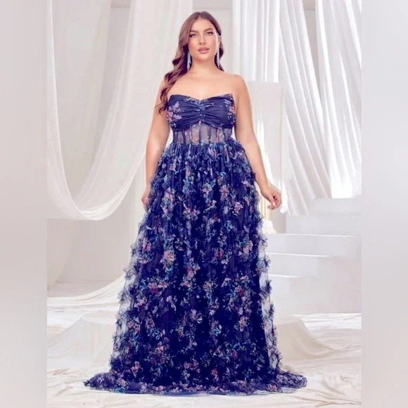 Formal Strapless Dress, Great for a Wedding or a Party ! - Picture 1 of 6